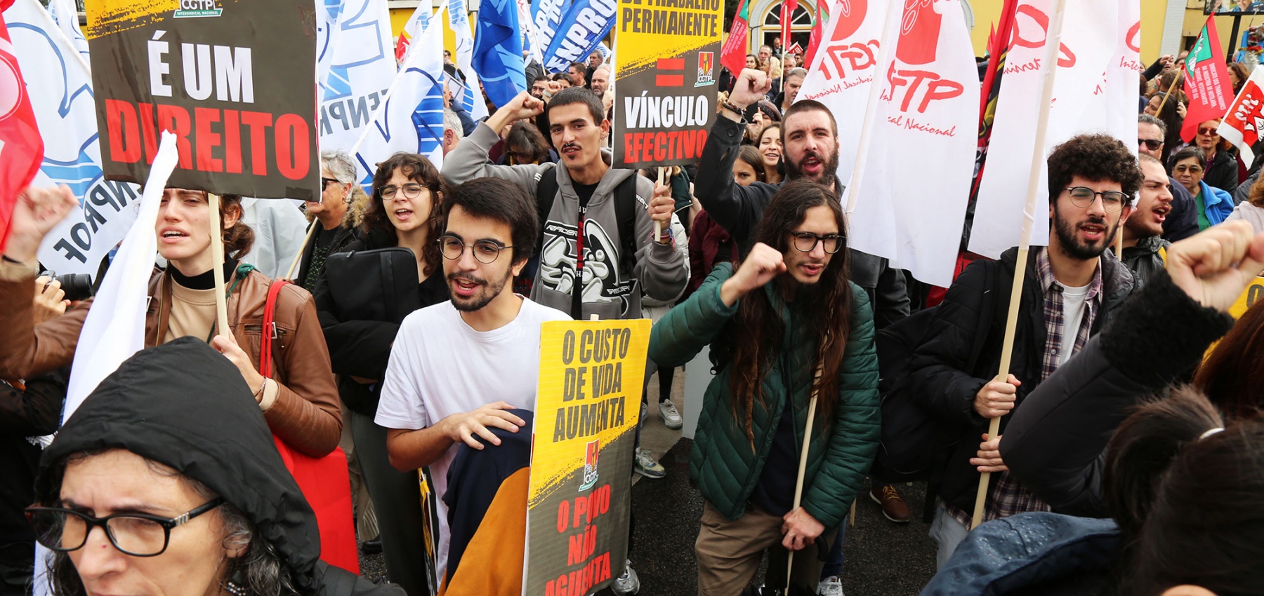 Concentração de trabalhadores na Assembleia da República, CGTP-IN