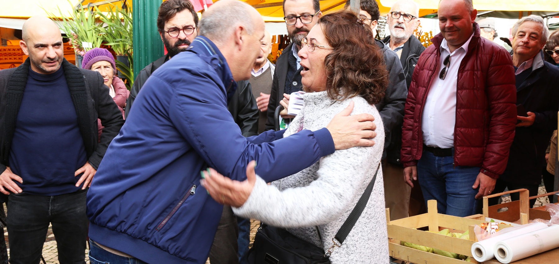 Contacto com população das Caldas da Rainha