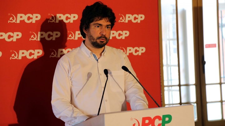 A «governação económica» da União Europeia e o quadro de constrangimentos imposto à produção e ao desenvolvimento nacionais. A política necessária