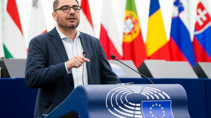 Por um orçamento de longo-prazo ao serviço da coesão, do desenvolvimento, da paz e da cooperação