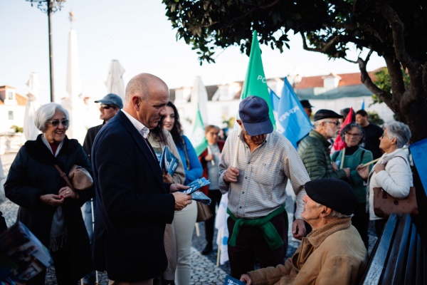 CDU contacta com população e comerciantes em Faro e Vila Real de Santo António