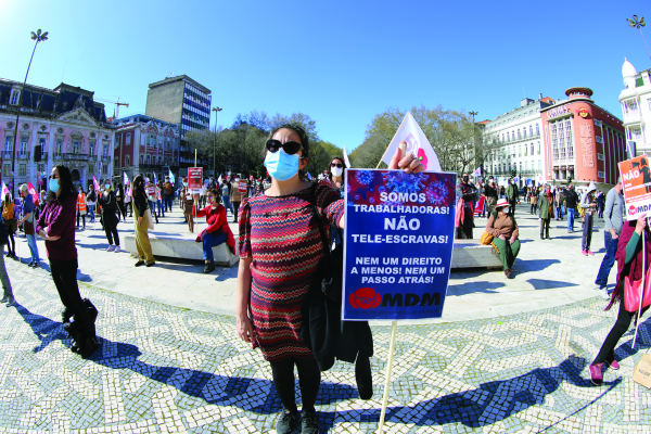 Combative journey of Portuguese women