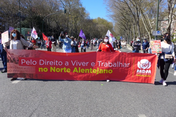 Combative journey of Portuguese women