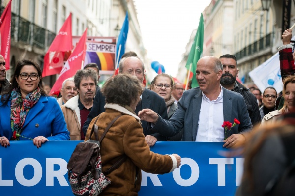 Comício CDU enche Rossio