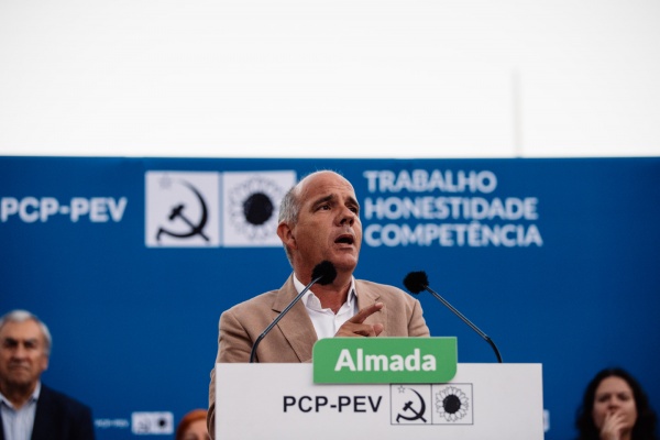 Comício em Almada