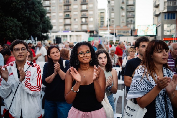 Comício em Almada