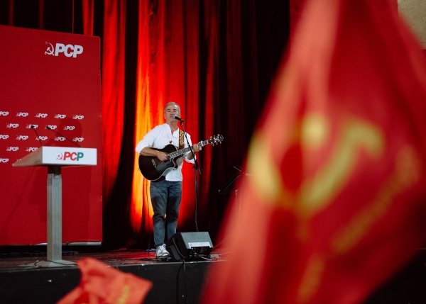 Comício «Outro rumo para o País. Rejeitar o pacote laboral, a exploração e as injustiças» no Seixal