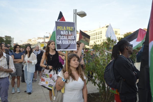 "For Peace in the Middle East! For the rights of the Palestinian people"