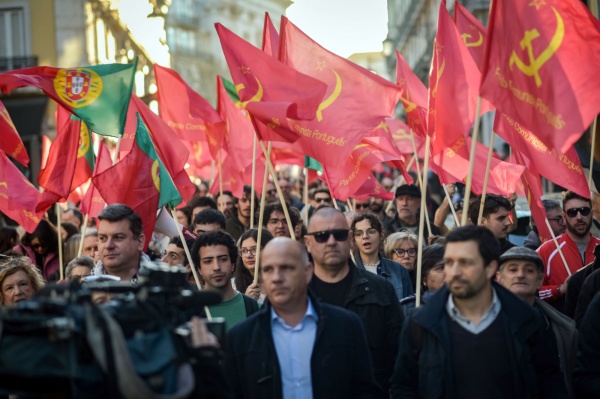 March «Increase wages and pensions, for a better life»