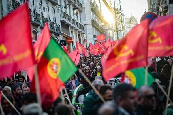 March «Increase wages and pensions, for a better life»