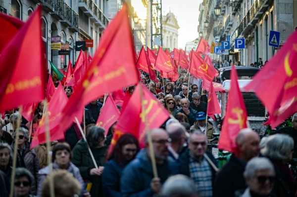 March «Increase wages and pensions, for a better life»