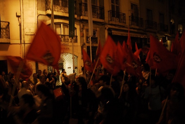 No âmbito do 9º Congresso da JCP realizou-se, em Lisboa, um desfile que culminou num concerto, no Largo Camões, onde participar
