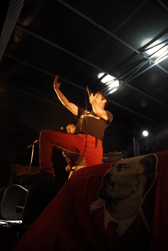 No âmbito do 9º Congresso da JCP realizou-se, em Lisboa, um desfile que culminou num concerto, no Largo Camões, onde participar