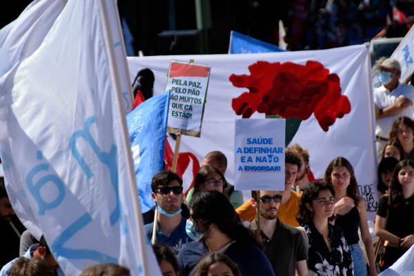 Parade "Yes to Peace! No to war and the arms race», Lisbon