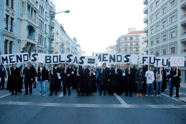 Mais de 7000 estudantes do ensino superior manifestam-se em Lisboa