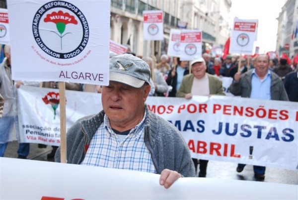 Reformados, Pensionistas e Idosos em Luta - Manifestação em lisboa