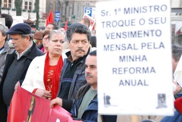 Reformados, Pensionistas e Idosos em Luta - Manifestação em lisboa