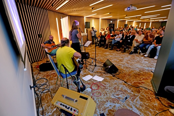 Sessão Evocativa «50 anos do golpe militar fascista no Chile - Um crime que não pode cair no esquecimento»