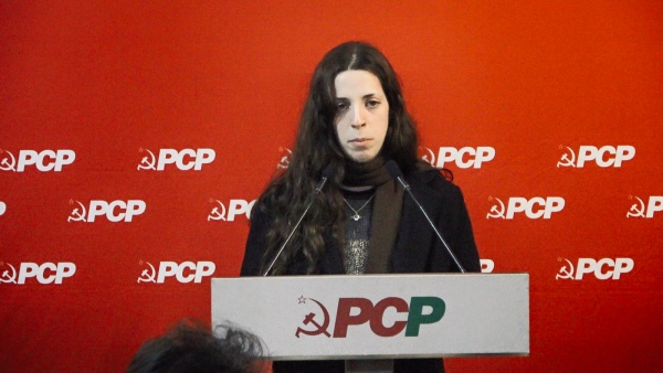 Sessão «Pelo direito à Habitação – testemunhos da realidade na região do Porto»